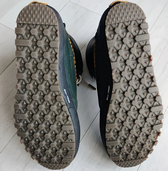 VANS NEW Standard Mid Snow MTE Boots - Picture 12 of 13